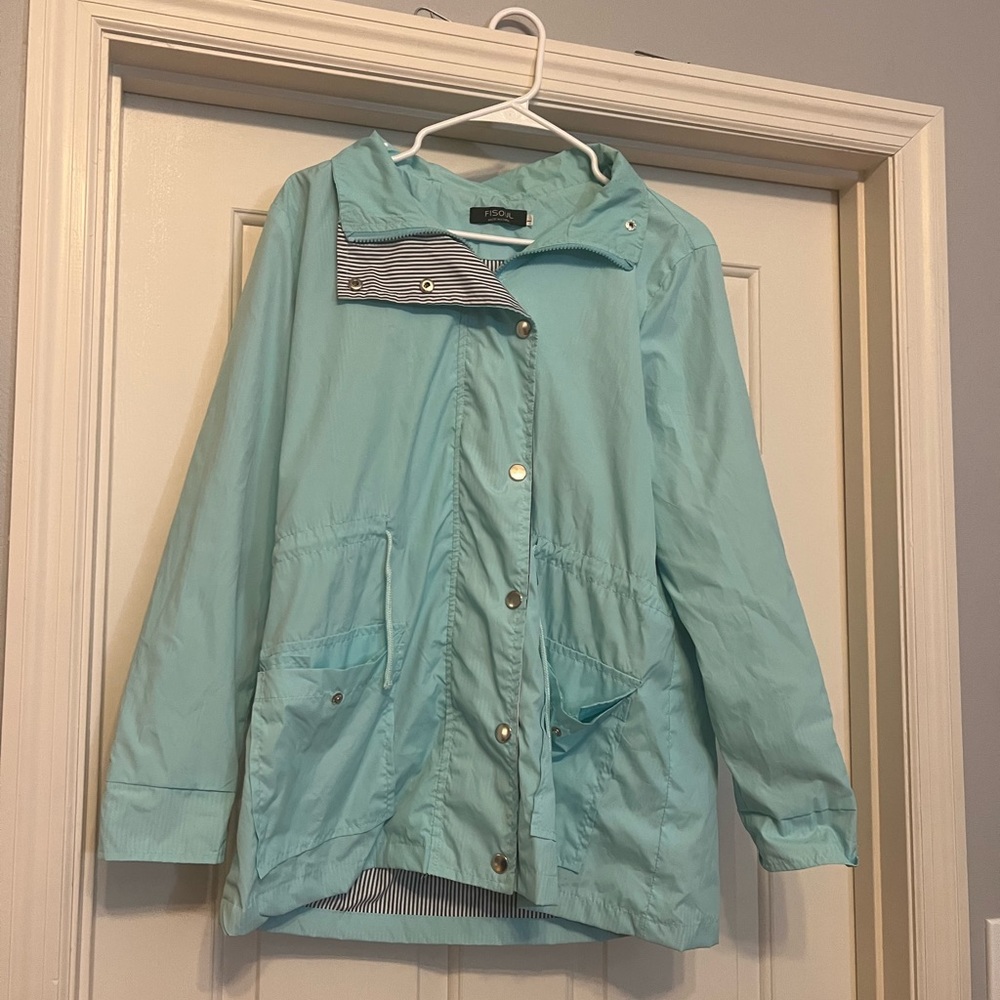 Rain jacket with removable hood